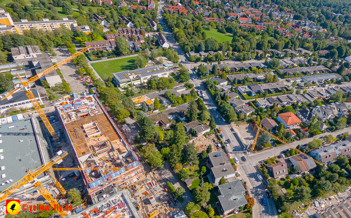 02.09.2022 - Baustelle Grundschule am Karl-Marx-Ring und Villa in der Niederalmstraße 16 in Neuperlach